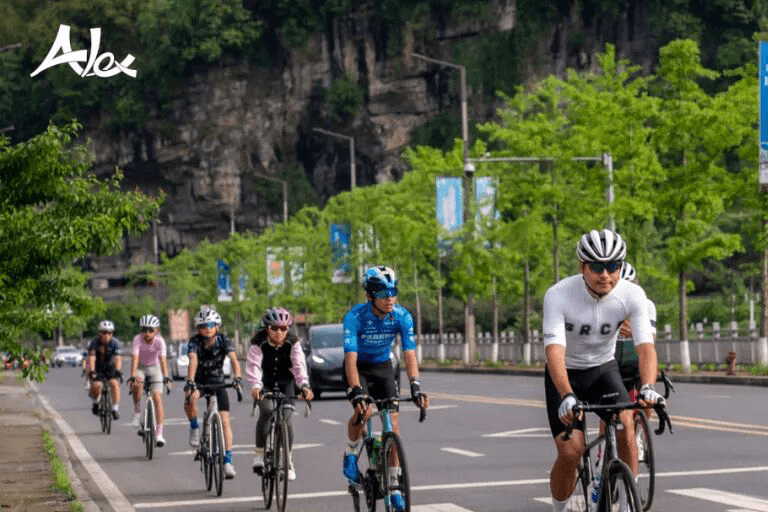 全员通关｜上合爱可赢五一外训营，实力诠释少年骑士的硬核与热血！